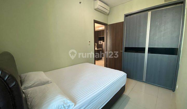 2 BR High Floor City View Empire Kemang Village 12