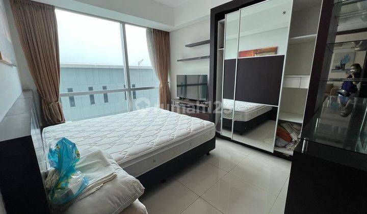 2 BR High Floor City View Tower Empire Kemang Village 5