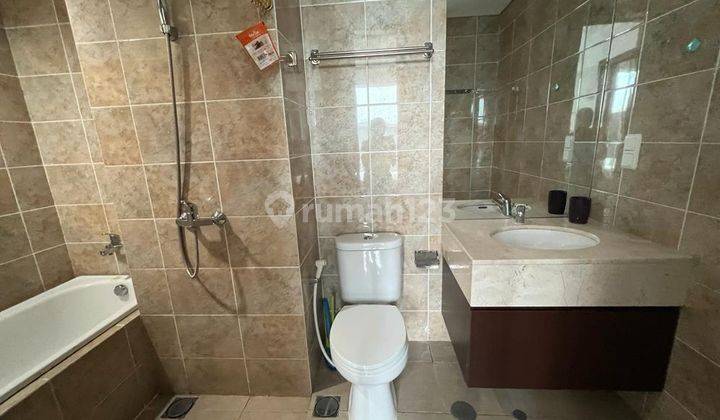 2 BR High Floor City View Tower Empire Kemang Village 6