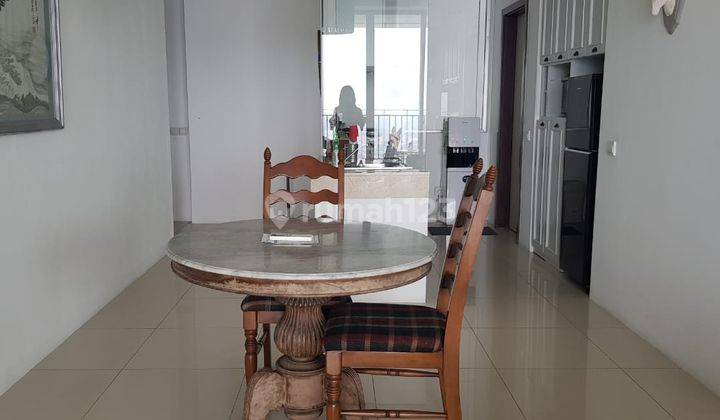 2 BR Balcony Cosmo Kemang Village High Floor 9