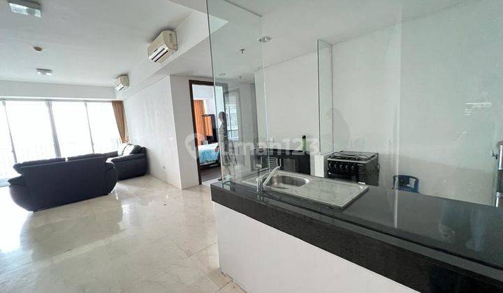 Sewa Murah 3 BR Semi Furnished Cosmo Kemang Village 2