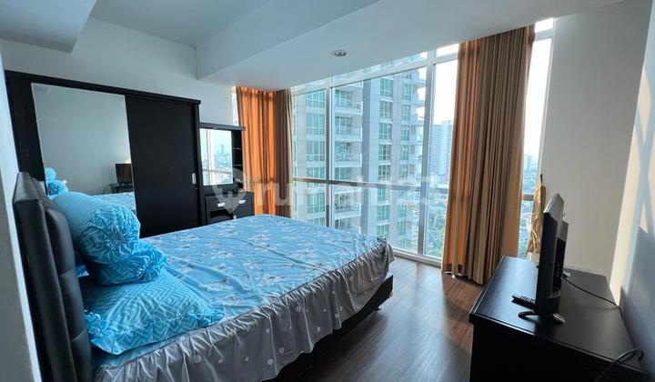Sewa Murah 3 BR Semi Furnished Cosmo Kemang Village 8