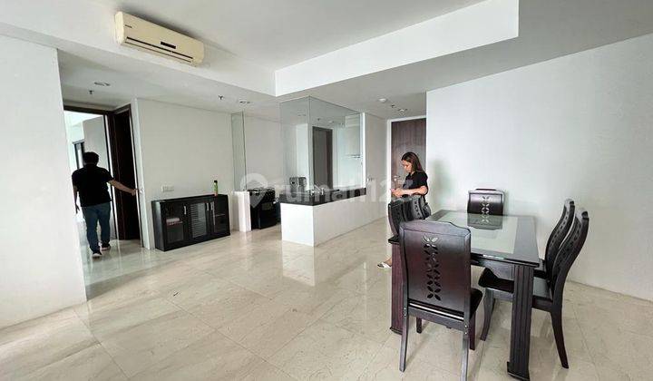 Sewa Murah 3 BR Semi Furnished Cosmo Kemang Village 10