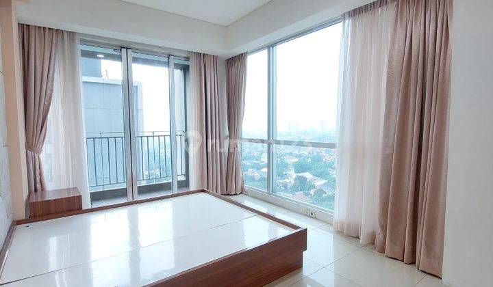 Empire 132 m² 3 BR With Balcony Kemang Village 2