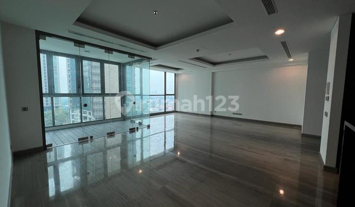 4 Bedroom Kemang Village Bloomington 249 sqm - Only $3,500 | ERI PROPERTY