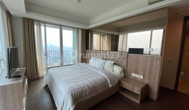 Kemang Village 3 Bedroom Tower Empire + Balcony 1