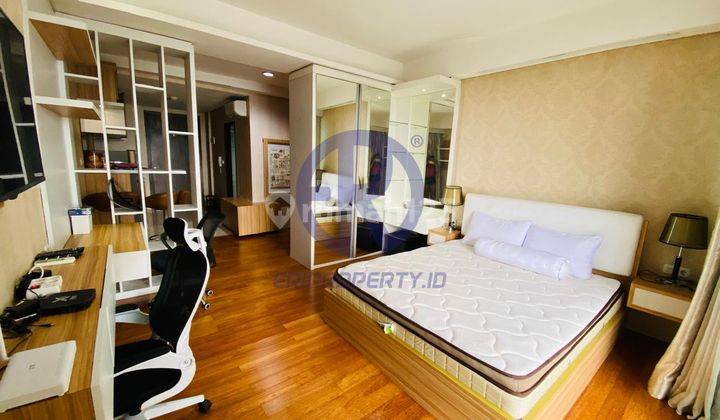 Studio Ada balkon 43 m² Kemang Village Intercon ERI PROPERTY 2