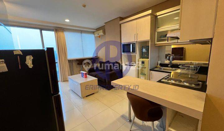 Studio Kemang Mansion 62 m² Tower South + Balcony 1