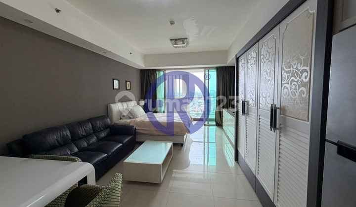Studio Intercon Kemang Village - 43 Sqm, Balcony, Rp. 1,1 Miliar 1