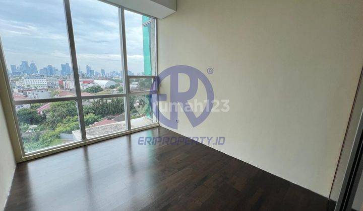 3 BR Semi Furnished Private Lift Recently Renovated Ritz Kemvil 1