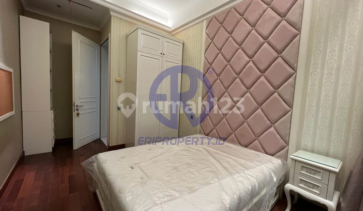 4 BR Cosmo Penthouse Kemang Village - 174 Sqm, Balcony $2,200 2