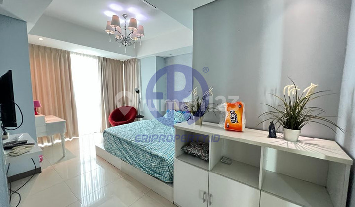 Cosmo 2 BR 110 Sqm + Balcony Apartment Kemang Village