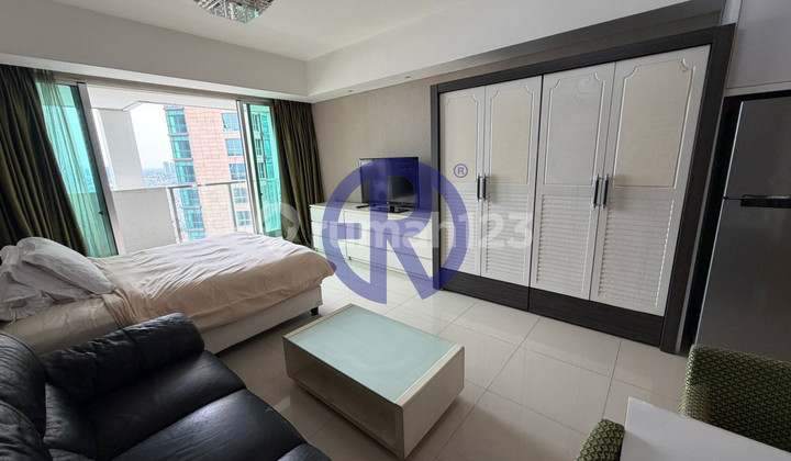 Intercon Studio + Balcony 43 m² Kemang Village ERI PROPERTY 1