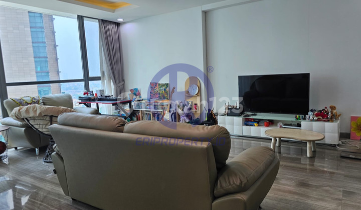 Bloomington 4 BR 249 sqm Double Private Lift Kemang Village ERI PROPERTY Bloomington 4 BR 249 sqm Double Private Lift Kemang Village ERI PROPERTY