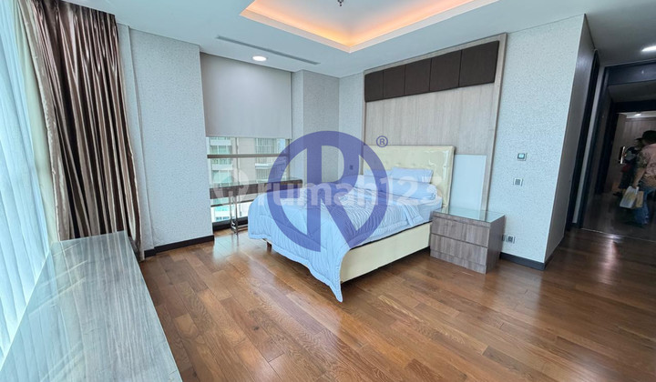 3 BR Bloomington Kemang Village 221 Sqm Private Lift | Usd 3,300