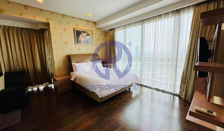 2 Bedroom + Balcony Apartemen Kemang Mansion 1