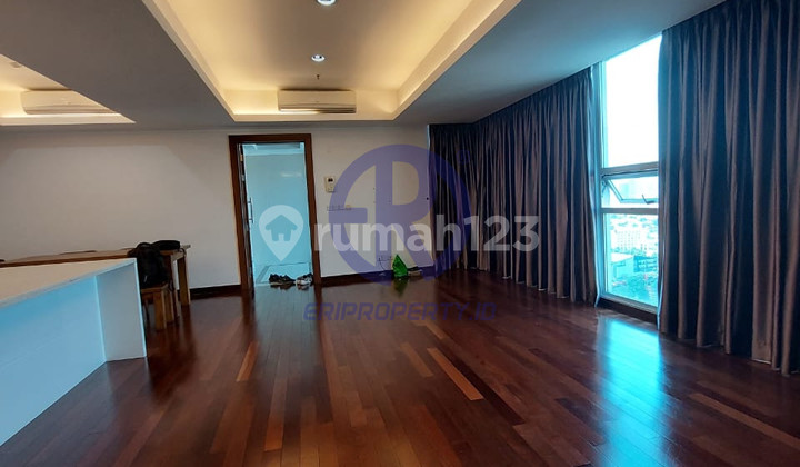 2 BR Infinity Kemang Village - 130 Sqm, Private Lift, Pet Friendly 3,8 M 2