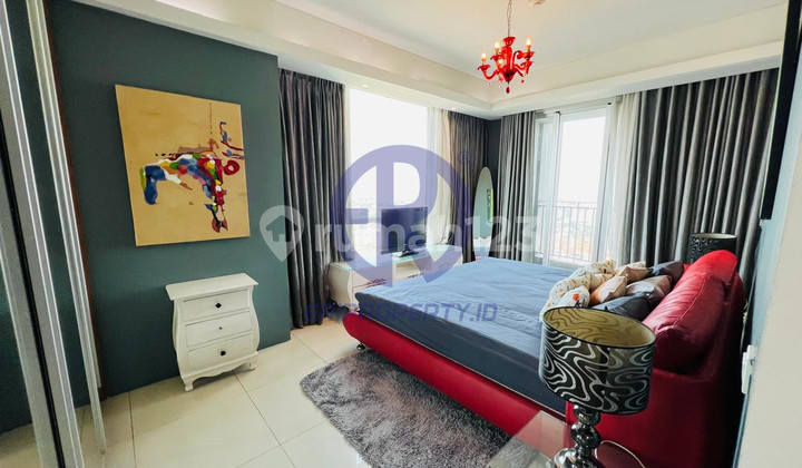 3 Bedroom + Balcony Kemang Village Empire near SPH and Mall Lippo