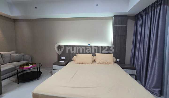 Studio Intercon Kemang Village - 43 sqm, Balcony, SHM Rp. 1.1 Billion