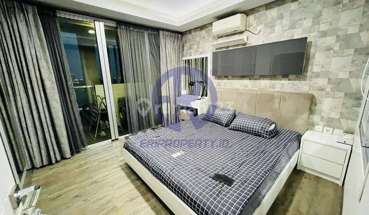 Intercon Studio Balcony 43 m² Kemang Village 1