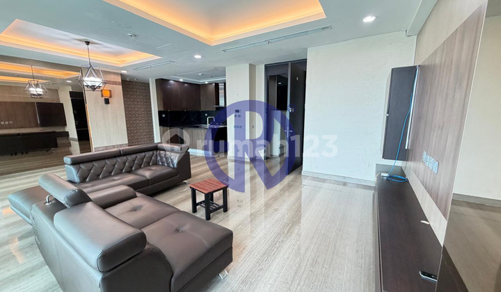 3 BR Bloomington Kemang Village 221 Sqm Private Lift | Usd 3,200 1