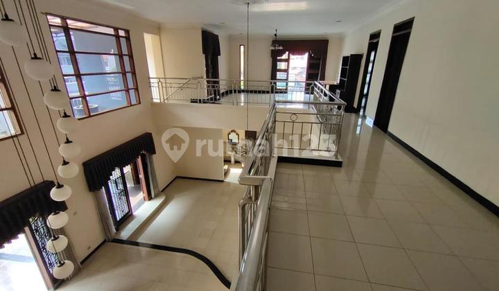 BKR Wing - Twin, Wide Pisan Street, Suitable for Business/ Office/ Residence