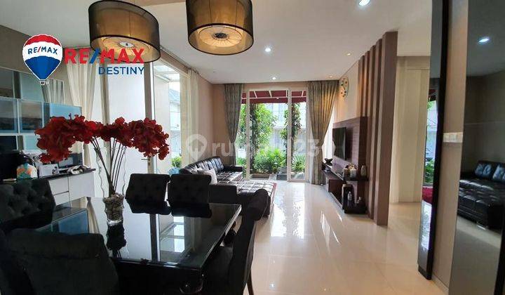 Dijual. Rumah Hook di Pakuwon Surabaya Sudah Renovasi, Area Sangat Strategis 4