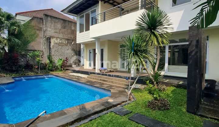 Dijual Rumah Dalam Komplek di Kemang, Harga Menarik. Nego 2