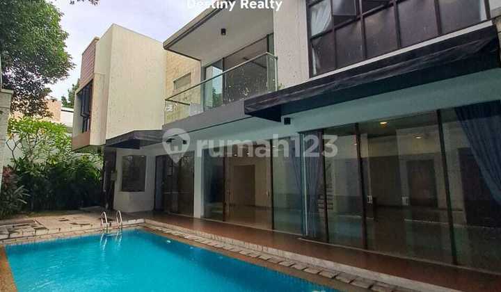 For Rent. Exclusive House in Pejaten Barat, Kemang. Must see! 2