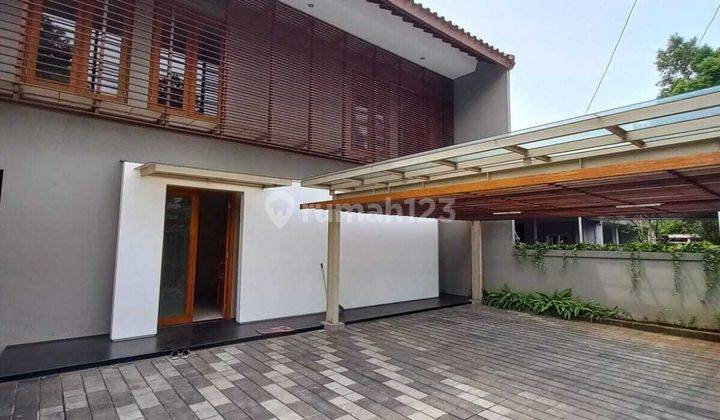 For Rent. Newly renovated house in Menteng area. Must see 1