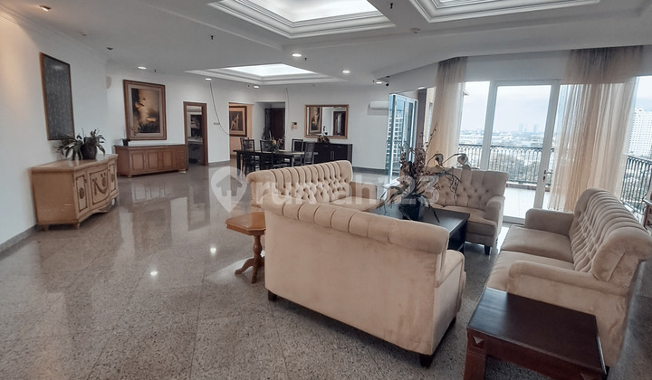 Dijual. Unit Mewah Fully Furnished di Greenview Pondok Indah. Ada Balkon dan Siap Huni. Harga Bagus Dibawah NJOP.