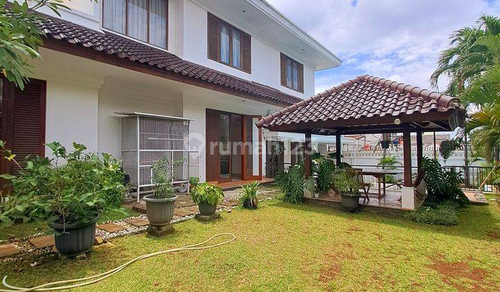 For Rent: Spacious Luxury Home in Pejaten Barat 2