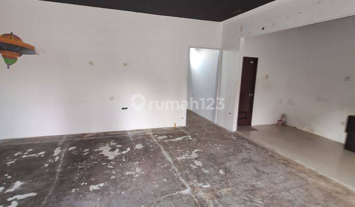 Ruang Usaha Disewakan Di Antasari. Jarang Ada. Siap Pakai 2