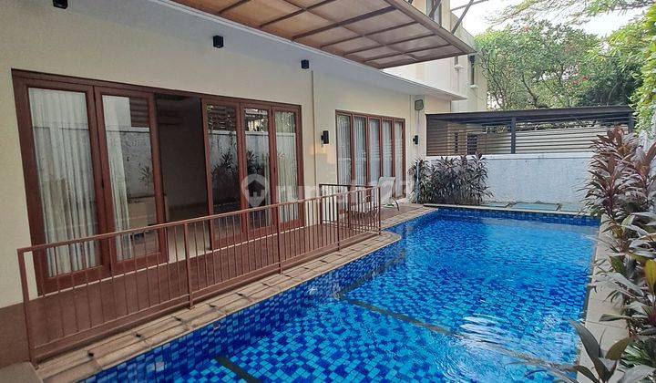 For Rent House Compound In A Quiet Street Of Ampera. Fully Furnished. 5 Minutes To Simatupang Tolway 1