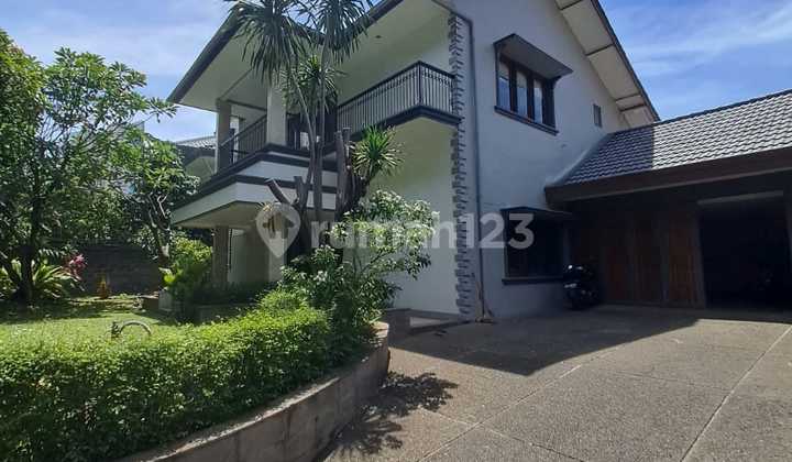 Dijual. Rumah Mewah 2 Lantai Lokasi Premium & Asri di Dharmawangsa Kebayoran Baru Dijual. Rumah Mewah 2 Lantai Lokasi Premium & Asri di Dharmawangsa Kebayoran Baru