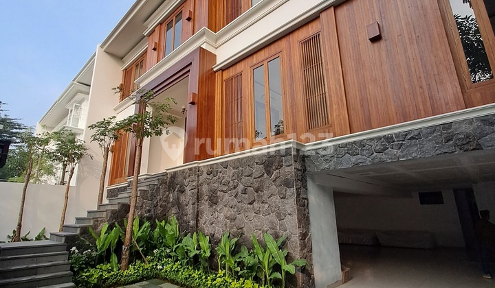 Dijual Rumah Bangunan Baru Modern Townhouse di Lokasi Strategis Kemang