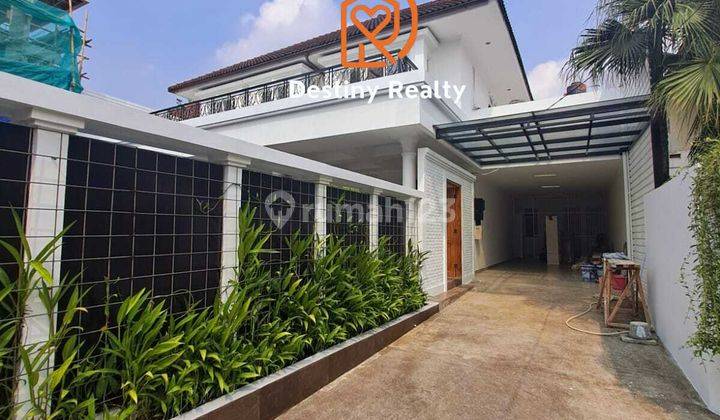 For Rent Exclusive Living In Kemang. Must See 2