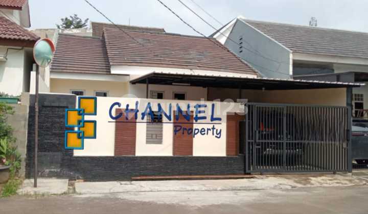 Sell Ready-to-Occupy House in the Best Location at Griya Loka BSD Tangsel, Fl