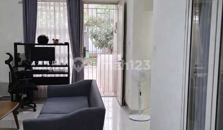 Sell Ready-to-Occupy House with Quick Access to Serpong Garden Toll Gate, Floor 2