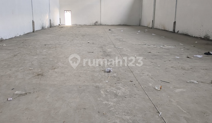 Warehouse for Rent, New and Strategic Location in Kediri, East Java