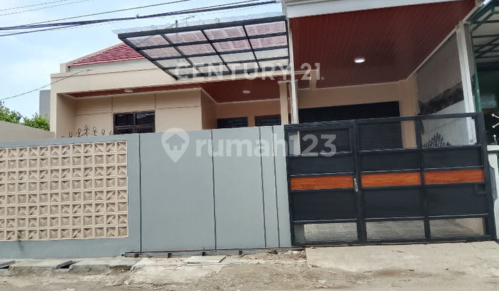 Ready to Occupancy, Close to Jalan Kartini Cirebon Passed by Angkot.