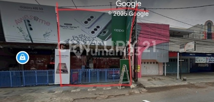 3 Story Shop House on the Side of Tuparev Road, Cirebon 2