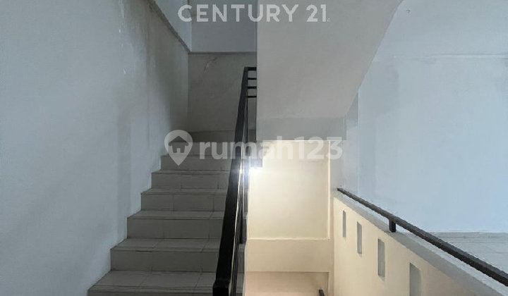 Two-Storey Shop House at CSB Mall, Prime Location