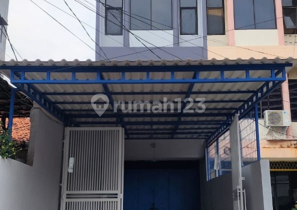 For Sale/Lease Ruko Kebon Jeruk, Area 4.3X25 Meters, Code: 21195 Ha For Sale/Lease Ruko Kebon Jeruk, Area 4.3X25 Meters, Code: 21195 Ha