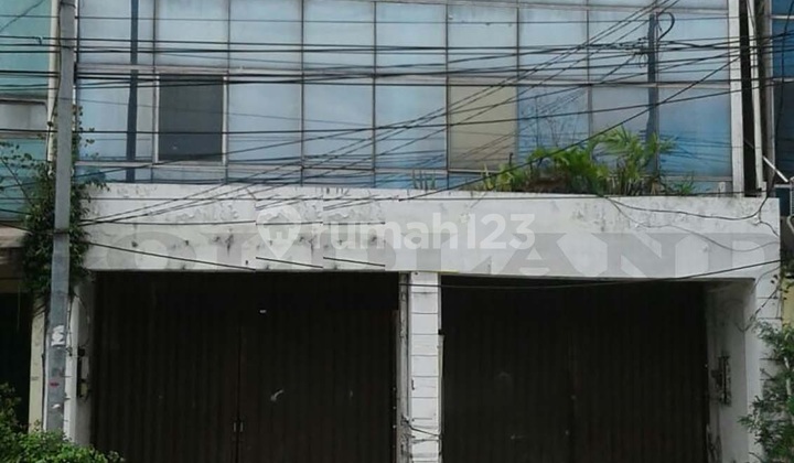 Shop House for Rent in Kemayoran, Strategic Location, Size 9x15 Meters, Code: 02045 Ha 1