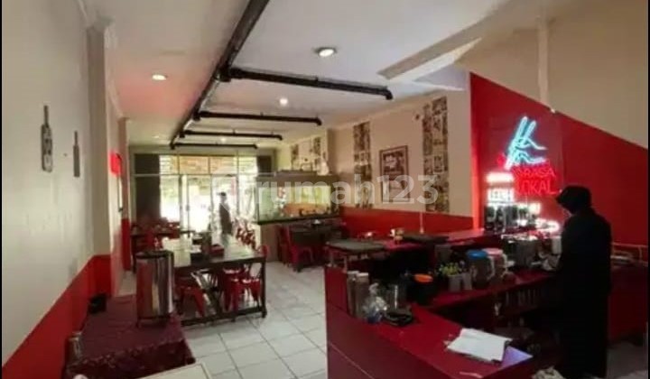 Shop House for Rent in Cempaka Putih, Strategic Location, Size 4.5x18 Meters, Code: 20098 Ha 2