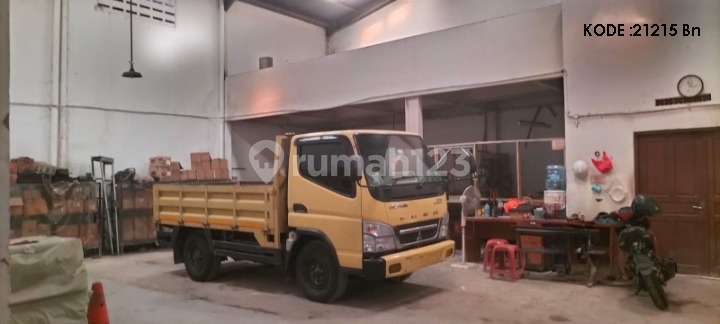 For Rent, Sumur Batu, Strategic Location, 318 Square Meters, Code: 21215 Bn