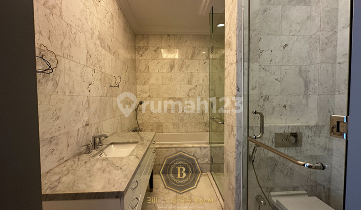 Raffles Residences Jakarta apartment type 4 BR with 180-degree City View 2