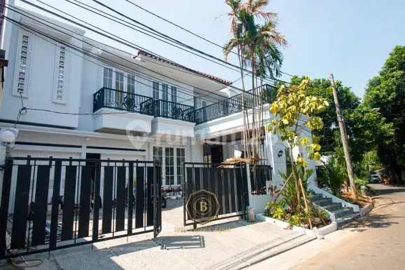 Dijual Rumah 2 Lantai Bagus di Niaga Hijau, Pondok Indah, Jakarta Selatan