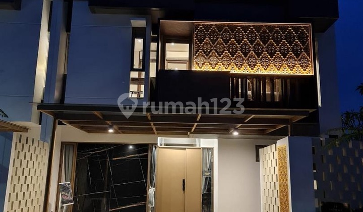 Dijual Rumah 3 Lantai Modern Minimalis di Puri 11 Heritage, Karang Tengah, Banten Dijual Rumah 3 Lantai Modern Minimalis di Puri 11 Heritage, Karang Tengah, Banten